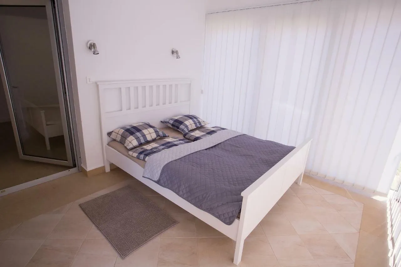 Downtown Beach Apartments 乌马格
