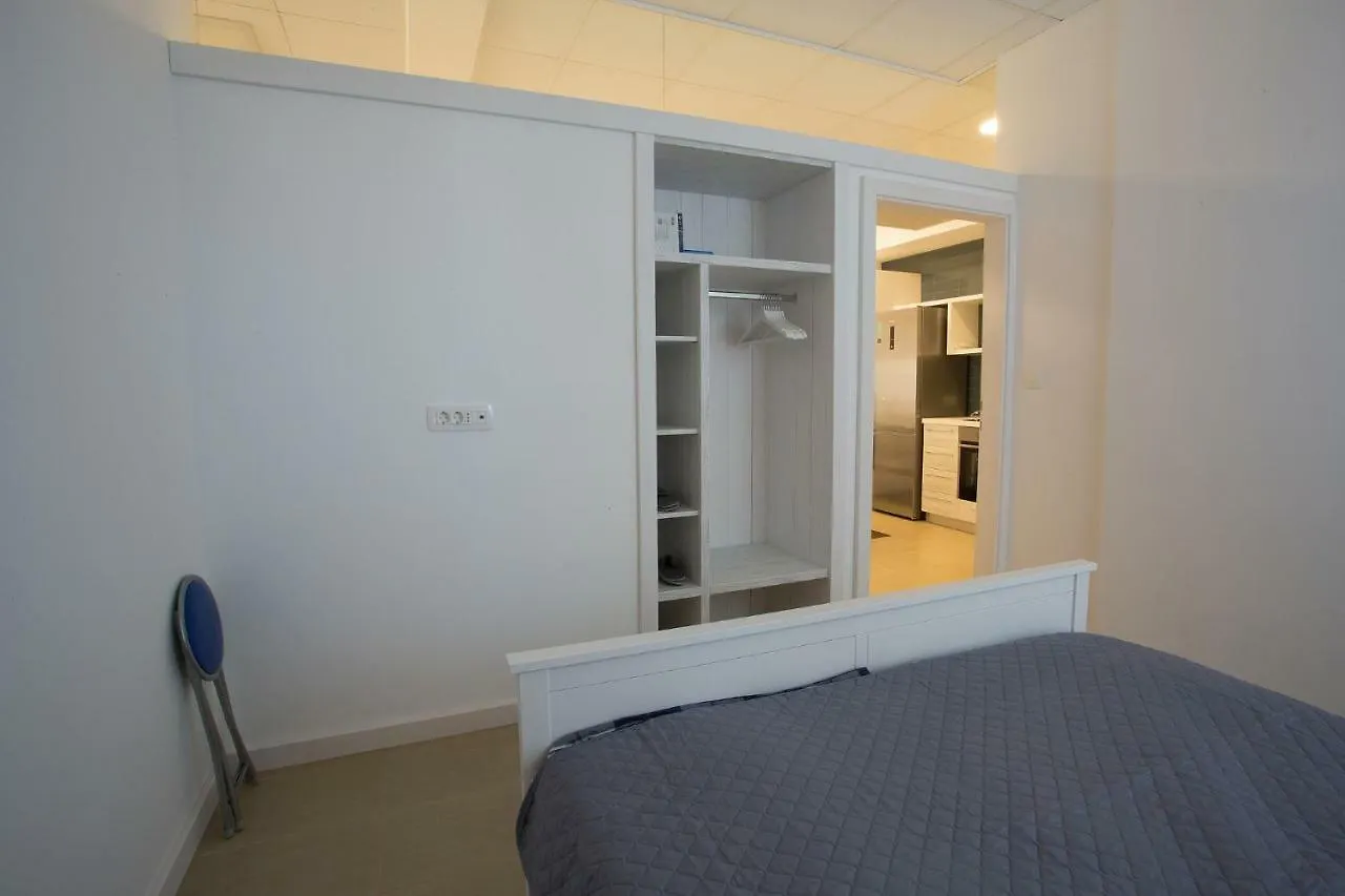 Downtown Beach Apartments 乌马格